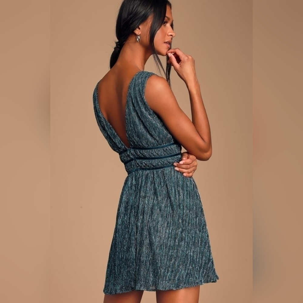 Lulu's Smokeshow Teal metallic mini dress New Medium Homecoming Formal - Picture 4 of 12